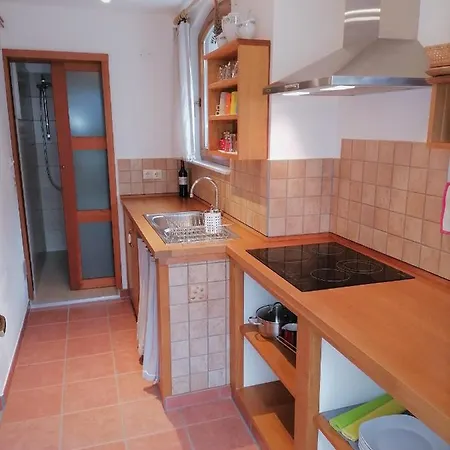 Erlah Apartment *